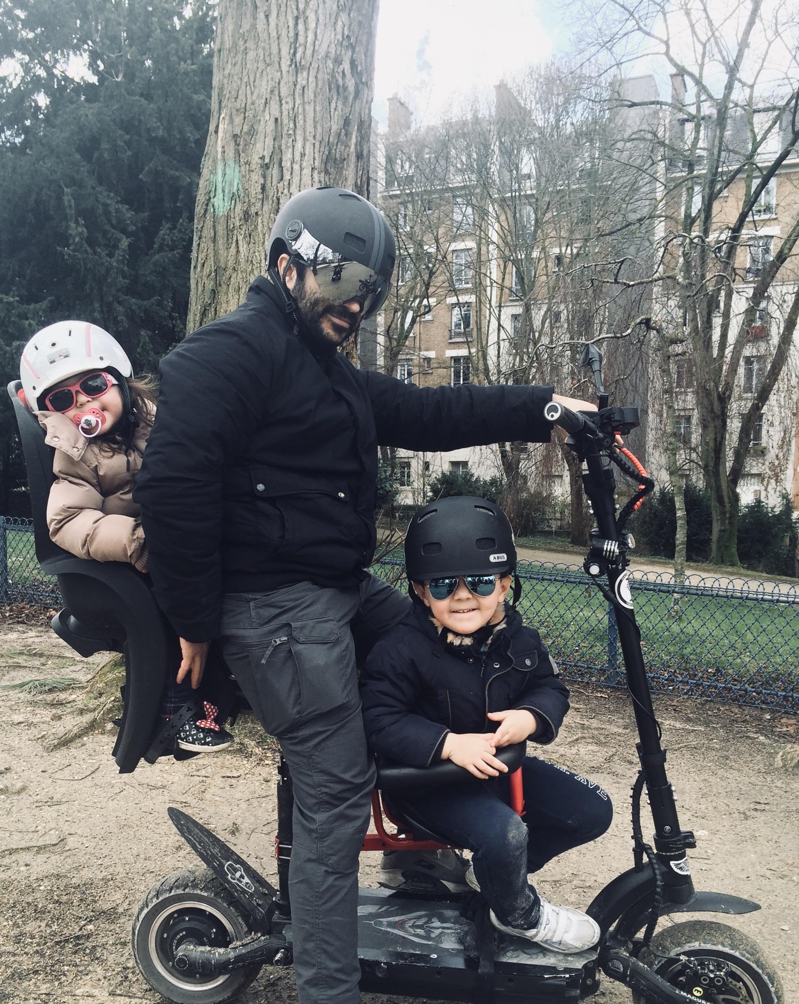 trottinette avec porte enfant