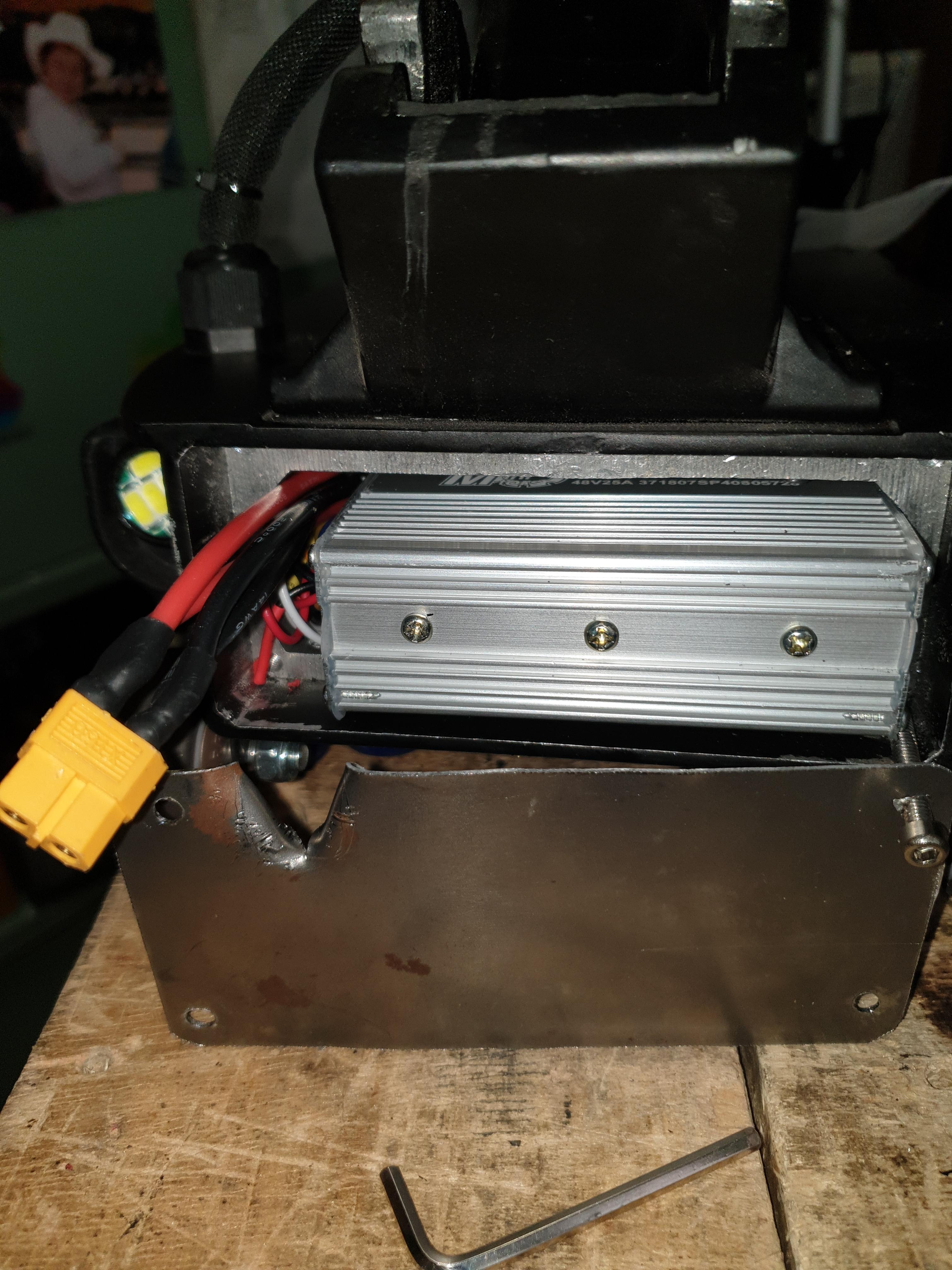 batterie Externe indépendante sur Speedway Mini IV - Tutoriaux et  apprentissage - EspritRoue