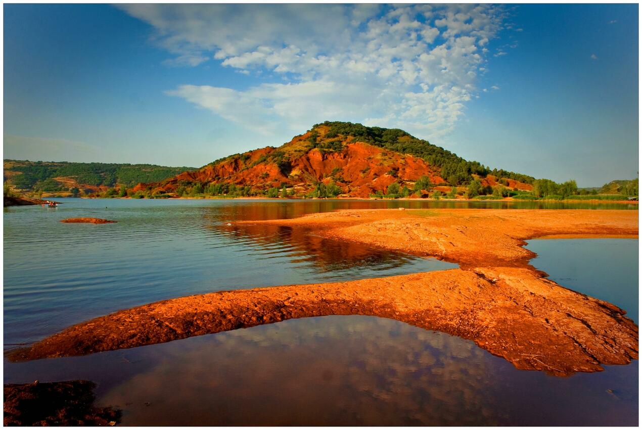 lac salagou 2.jpg