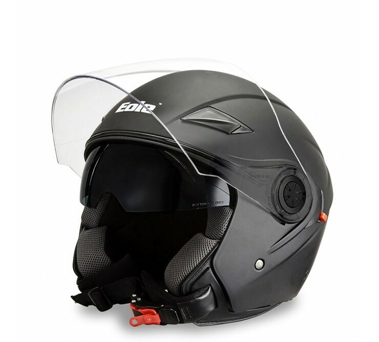 casque-cosmos.jpg.2ef7e1f6e2150c63ec653ae1a1a27052.jpg