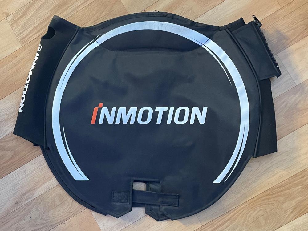 Etui inmotion v8 2.jpg