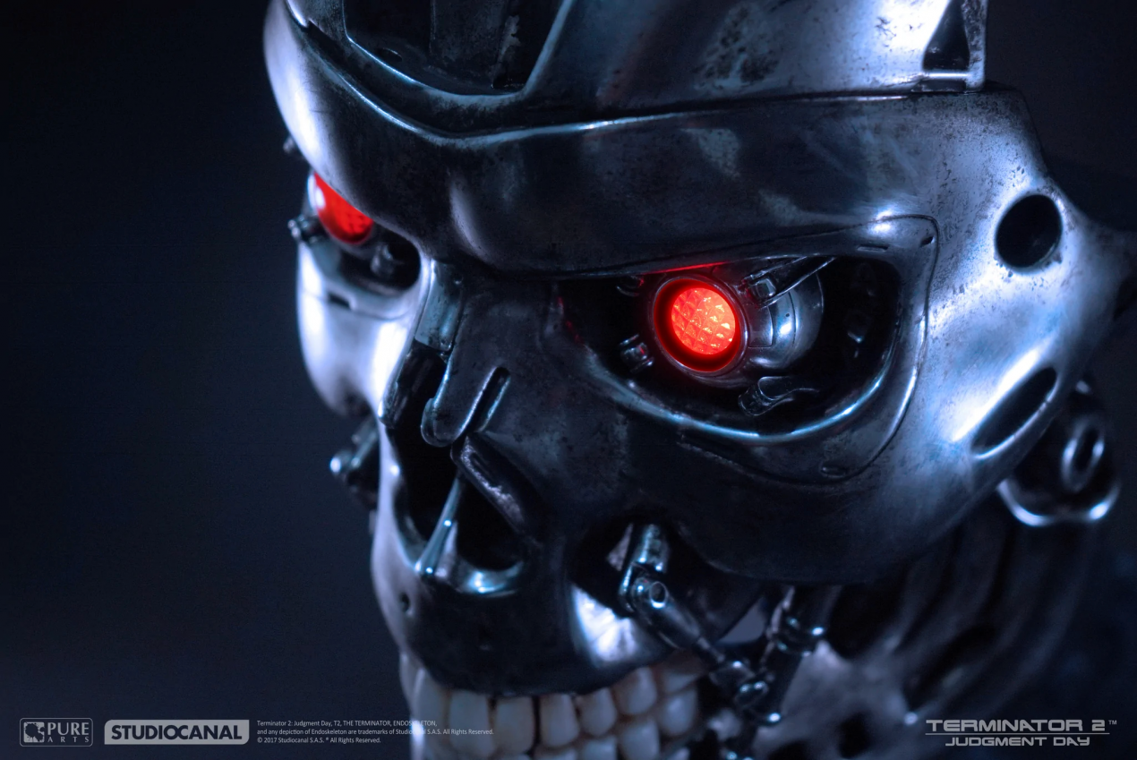 T-800_View05_X2_44fdccec-2cc2-4f3b-bc54-f422ea93251b_2048x2048.png